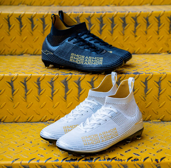 How To Choose The Right Soccer Shoes for Different Playing Surfaces
